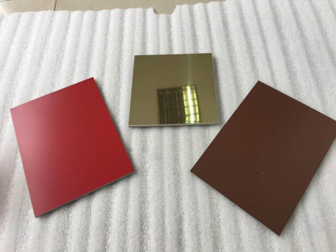 Glanzende Zilveren het Comité van de Aluminiumsandwich Decoratieve Buitenmuurcomités